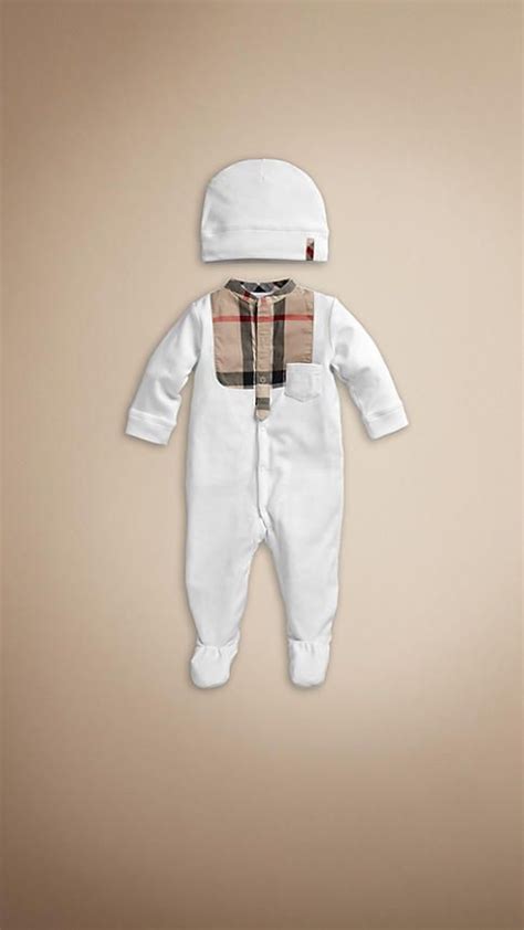 merkkleding baby burberry|burberry newborn.